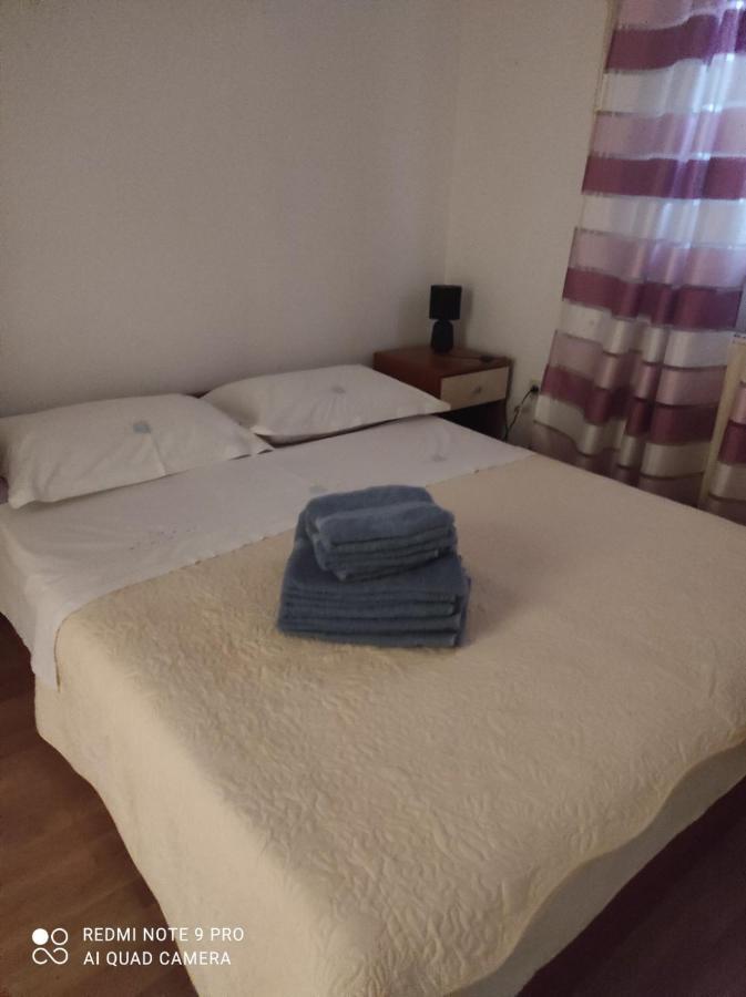 Apartment Knezevic 2 Jadranovo Ngoại thất bức ảnh