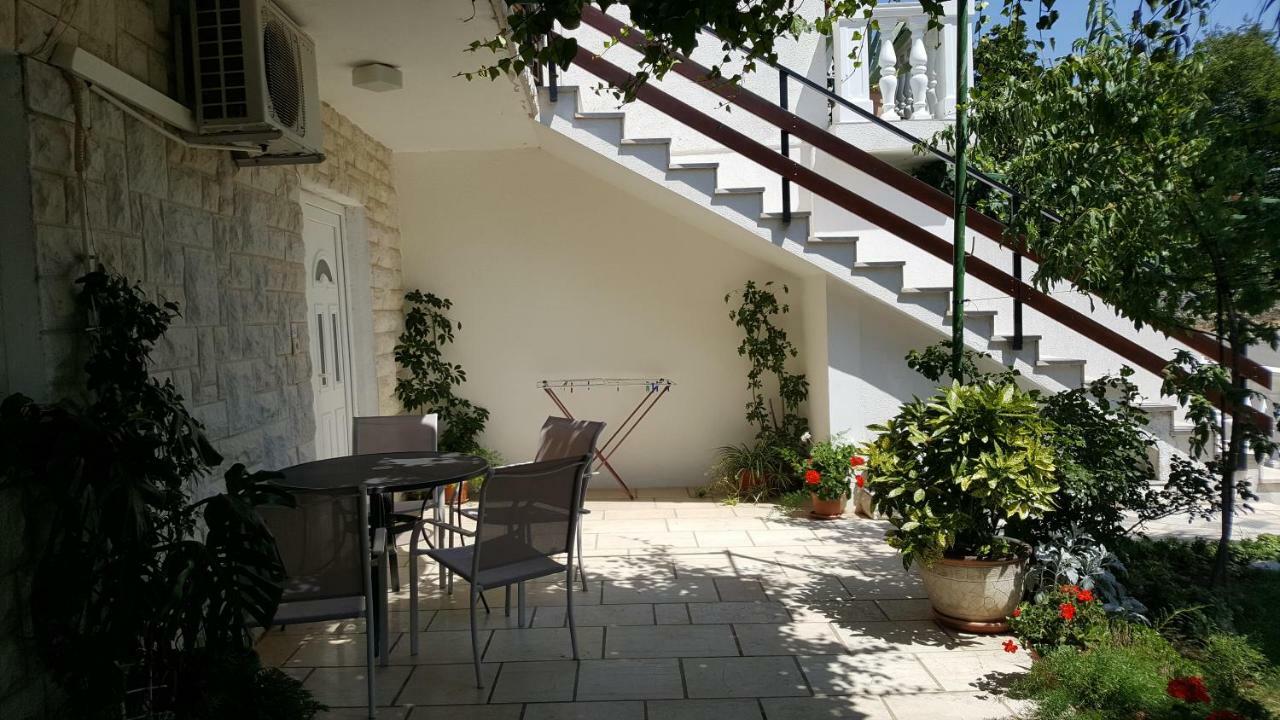 Apartment Knezevic 2 Jadranovo Ngoại thất bức ảnh